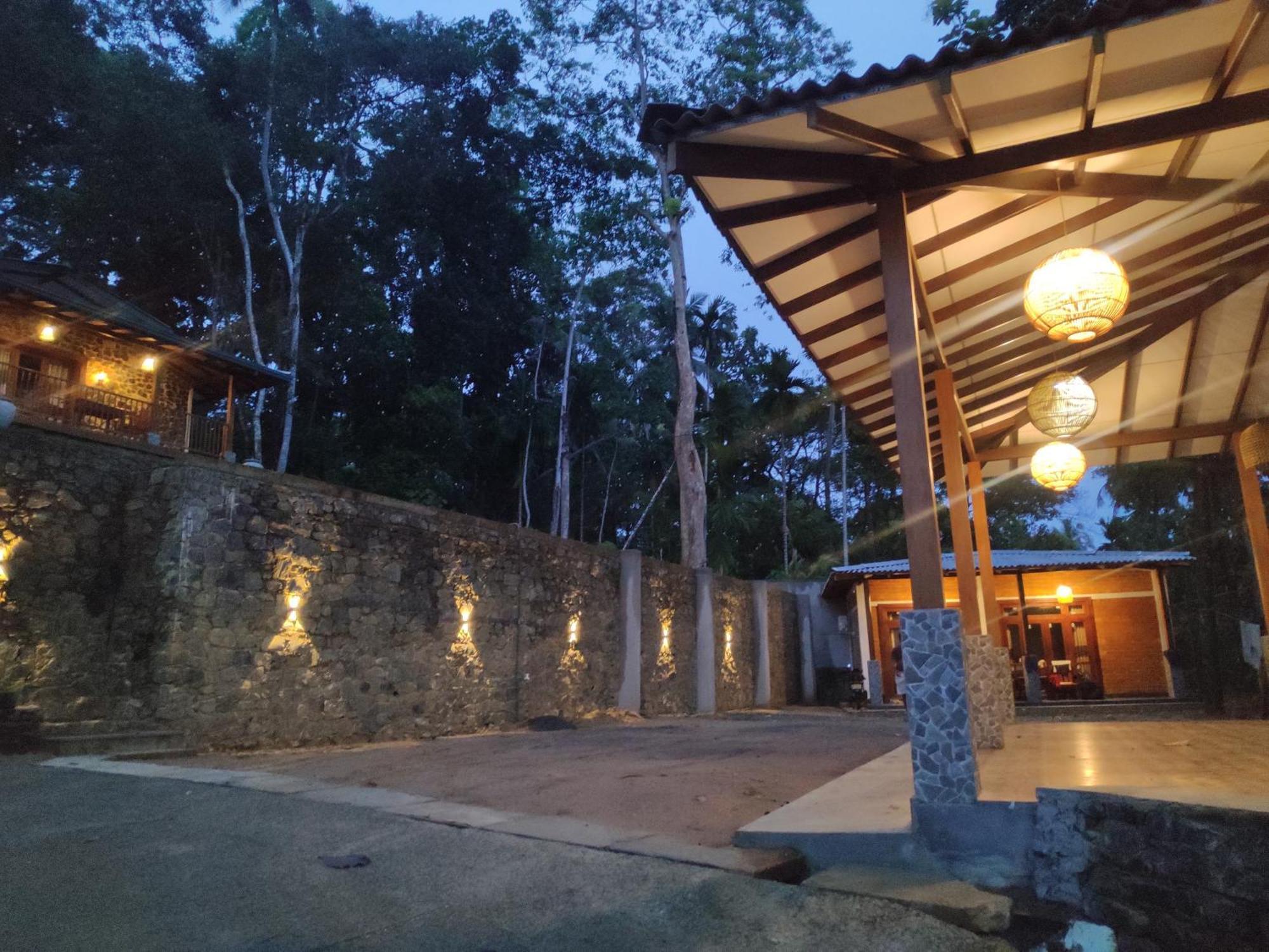 Pinnacle Pearl Hiriketiya ดิคเวลลา ภายนอก รูปภาพ